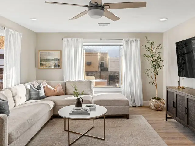 Front-Room